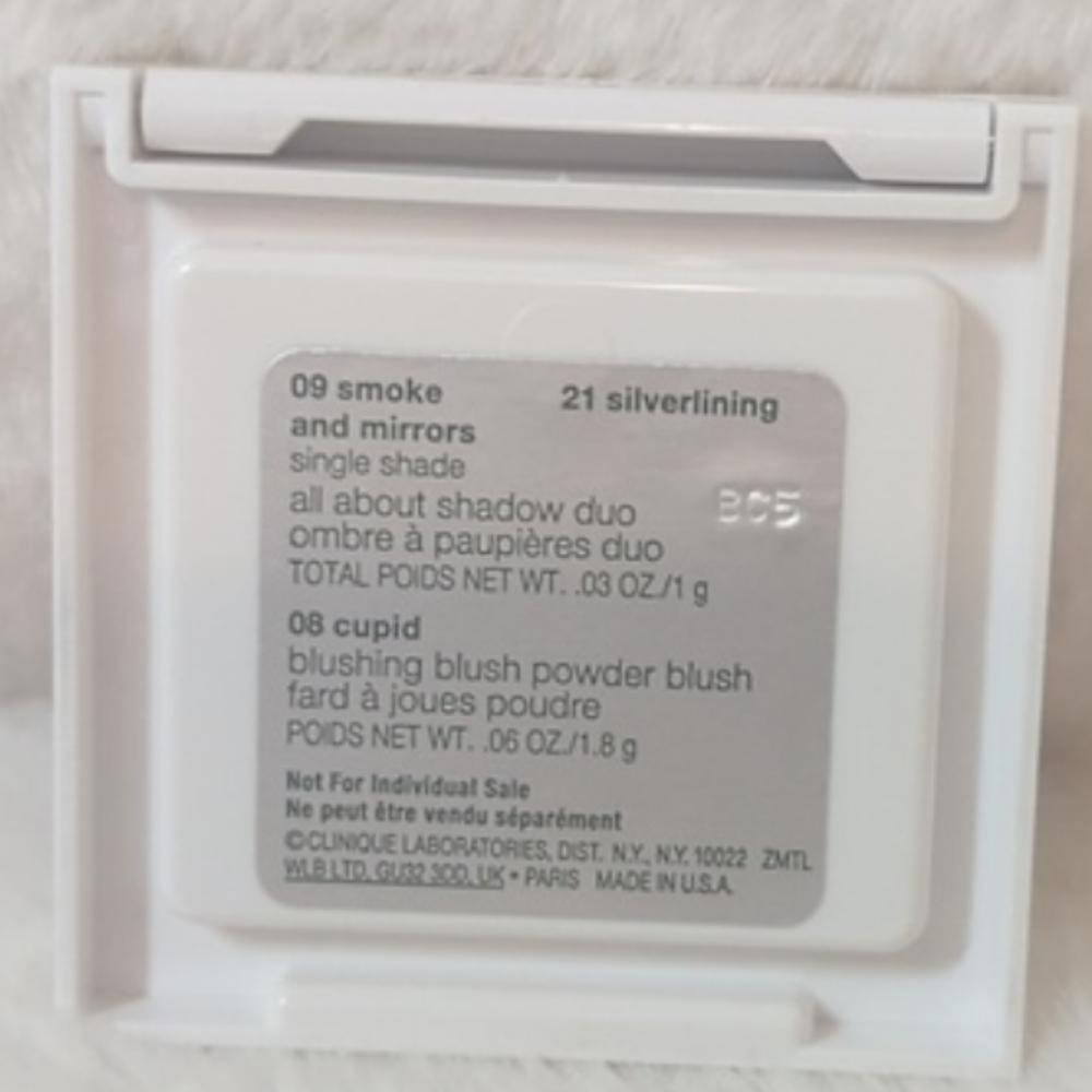 Brand New Clinique eyeshadow & blush combo - Picture 3 of 3